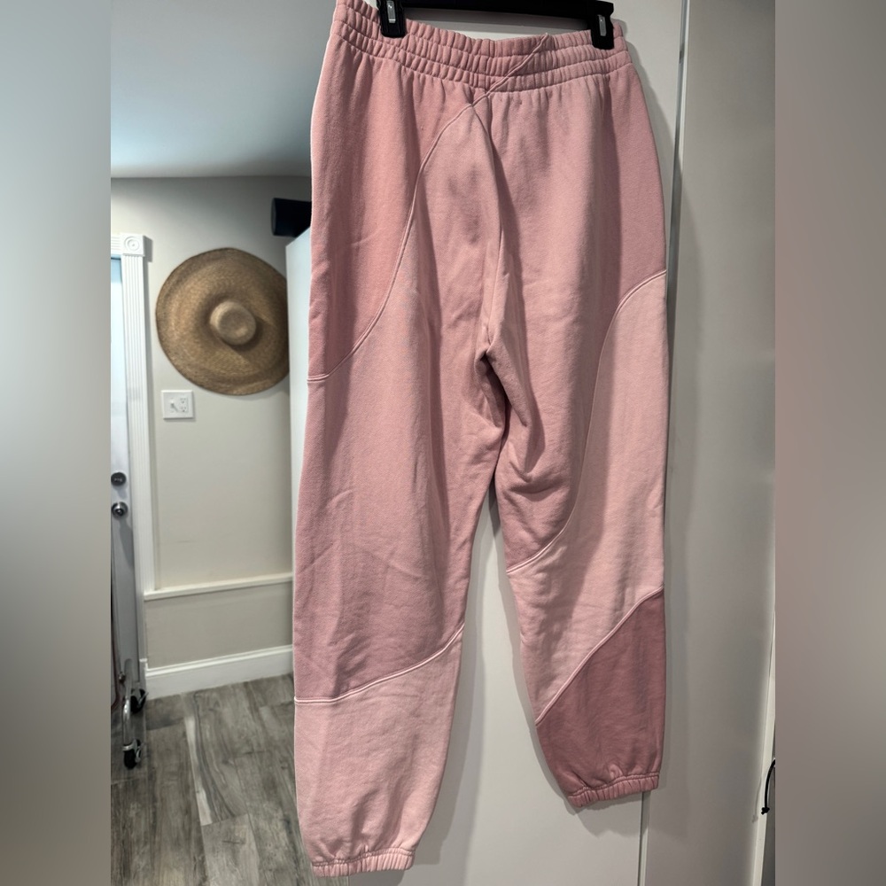 Alo Yoga Make Waves Hoodie and Sweatpant Set Sunset Pink Tonal - Picture 7 of 9
